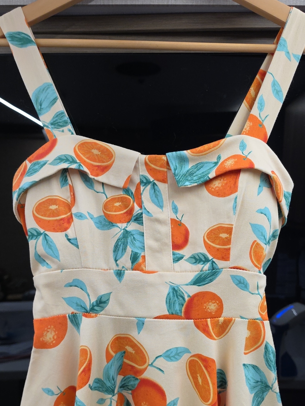ππ±FRUIT ORANGE MIDI DRESS WITH LEAVES" BY " EVA ROSE" ππ± - Picture 5 of 15